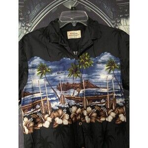 Royal Hawaiian Creations Men's Small Button Shirt